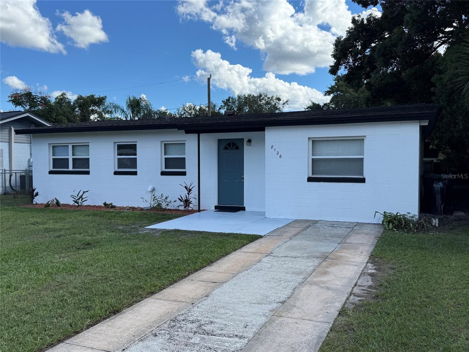 Single Family Residence at 8126 CASTINANGO ST, ORLANDO, photo 8 of 40