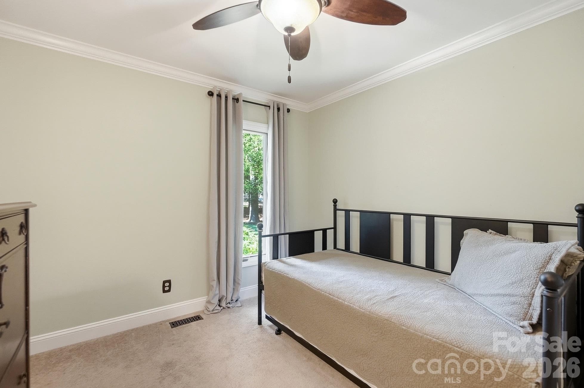 Secondary bedroom - 1669 Aragon Beach Road, Rock Hill