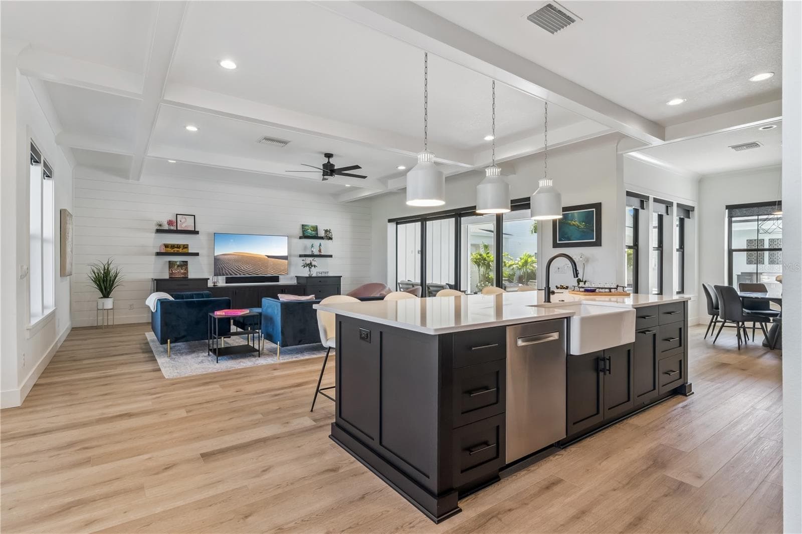 open concept living - 900 ALLENDALE LN, OAKLAND