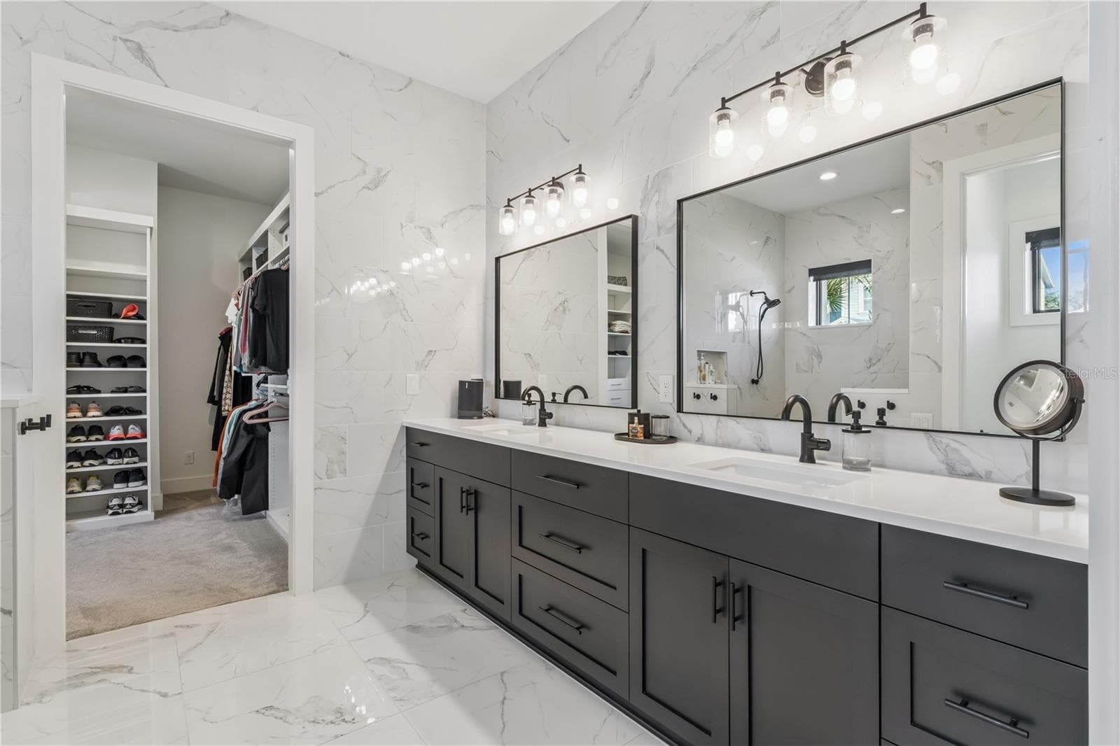 Main bathroom - 900 ALLENDALE LN, OAKLAND