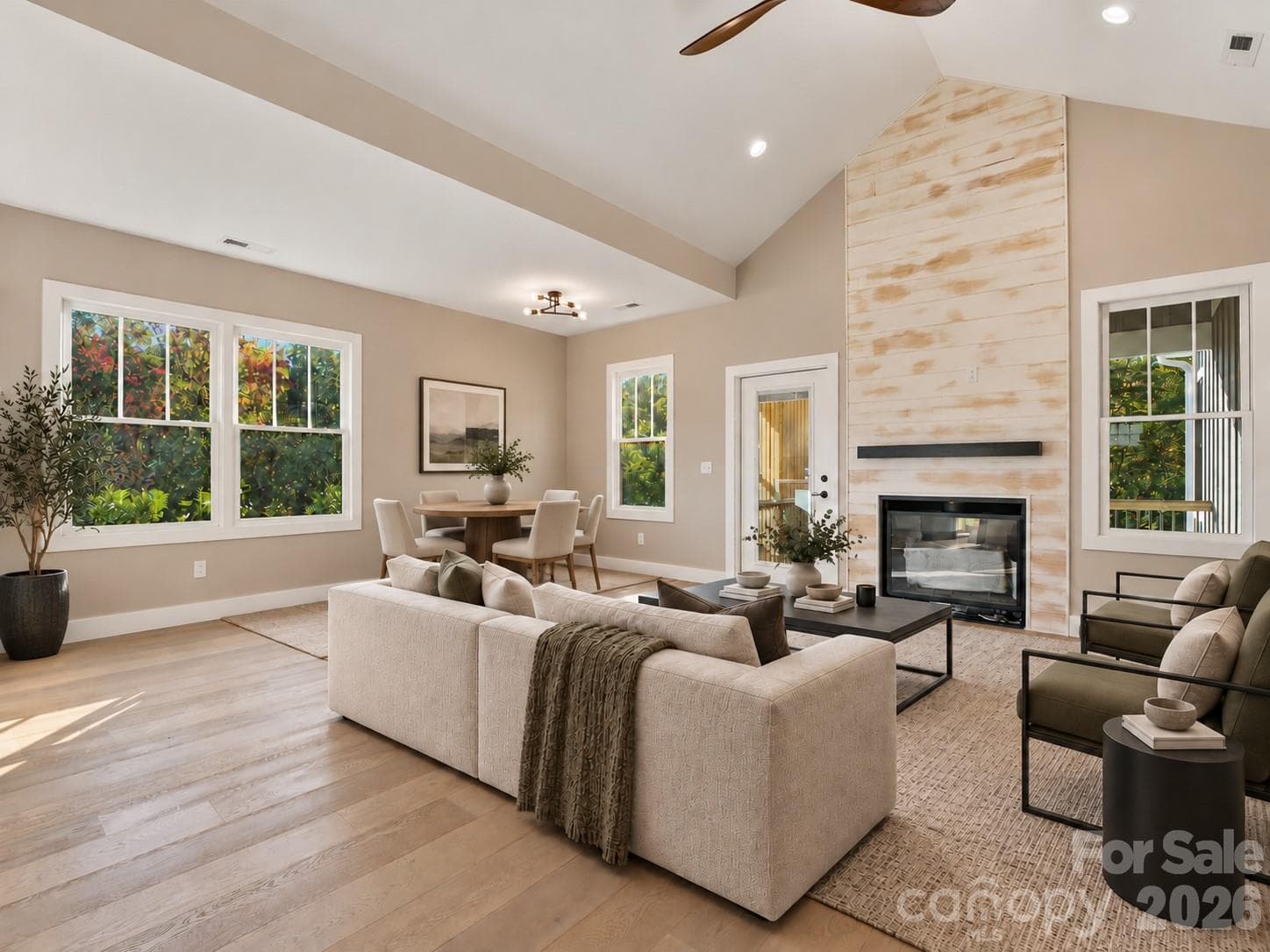 Single Family Residence at 30 Olde Oak Court, Hendersonville, photo 32 of 42