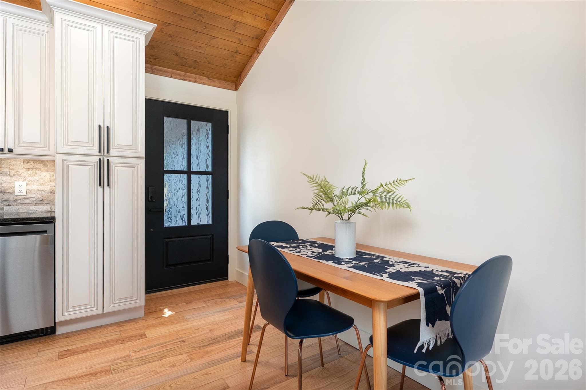 Single Family Residence at 11 Pine Circle, Black Mountain, photo 12 of 43