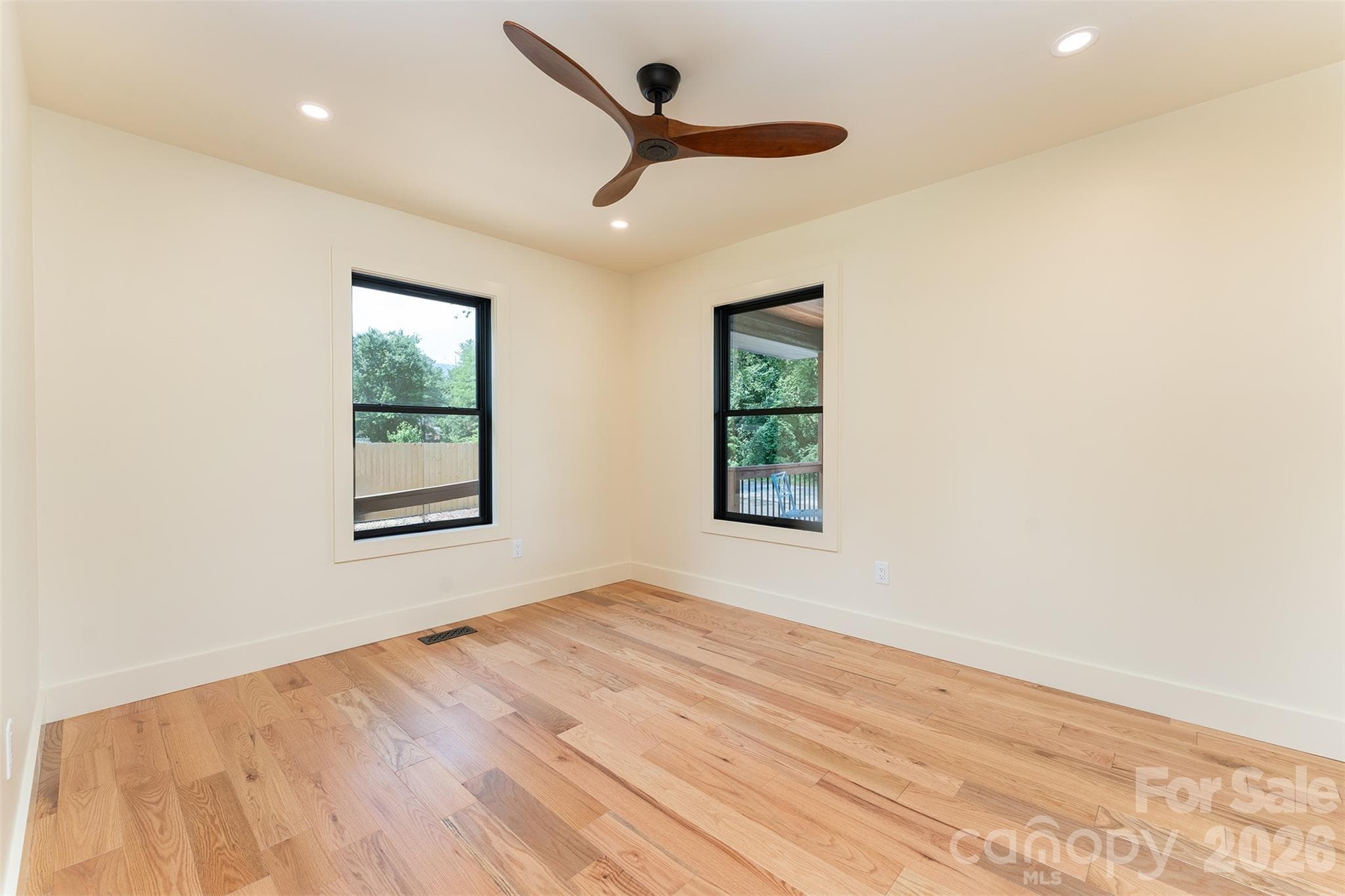 Single Family Residence at 11 Pine Circle, Black Mountain, photo 22 of 43