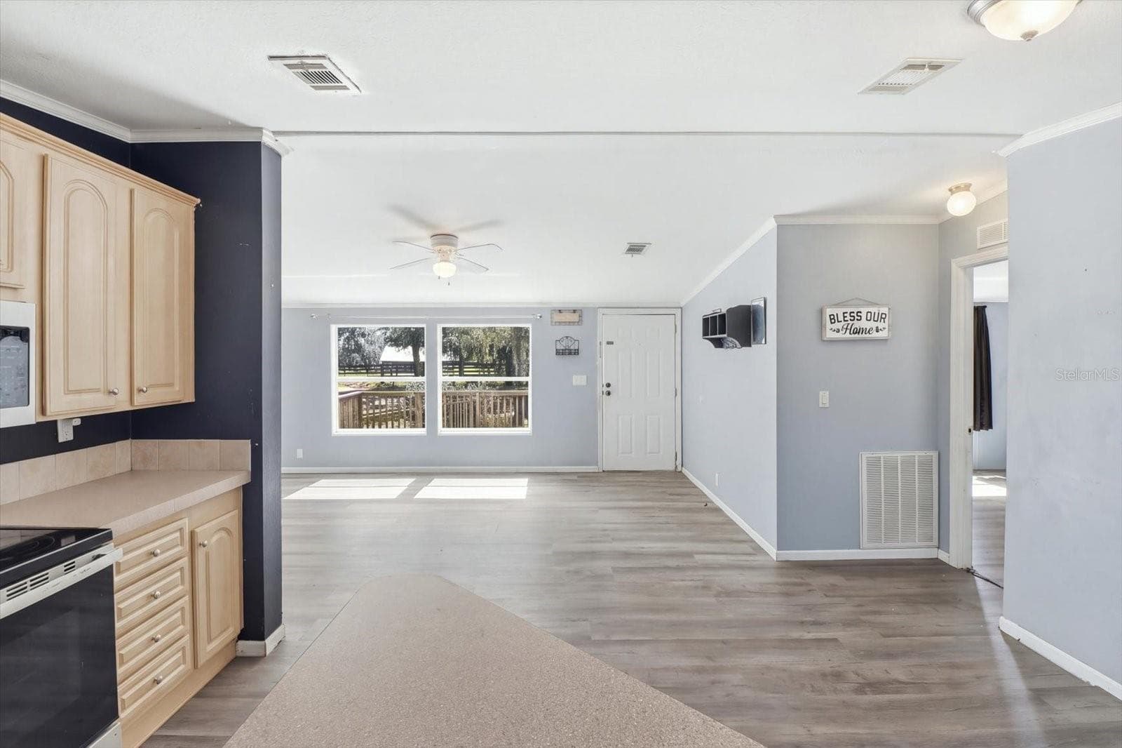 Manufactured Home at 7651 E DERBY OAKS DR, FLORAL CITY, photo 12 of 27