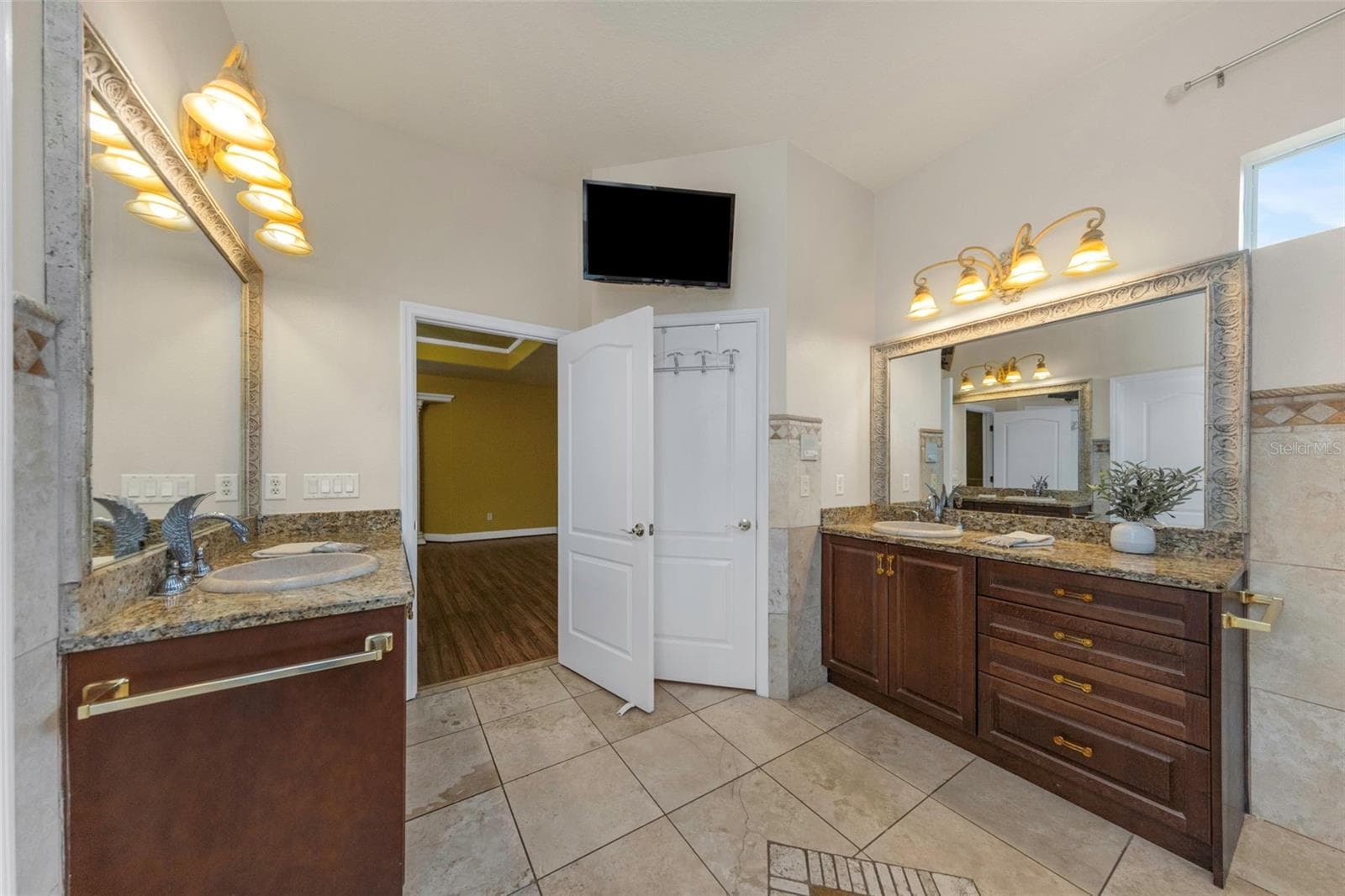 Single Family Residence at 32632 TYNDALL RD, WESLEY CHAPEL, photo 37 of 100