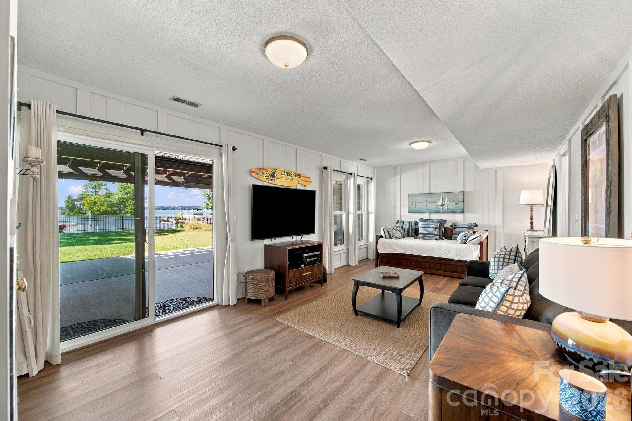 Single Family Residence at 20625 Island Forest Drive, Cornelius, photo 35 of 48