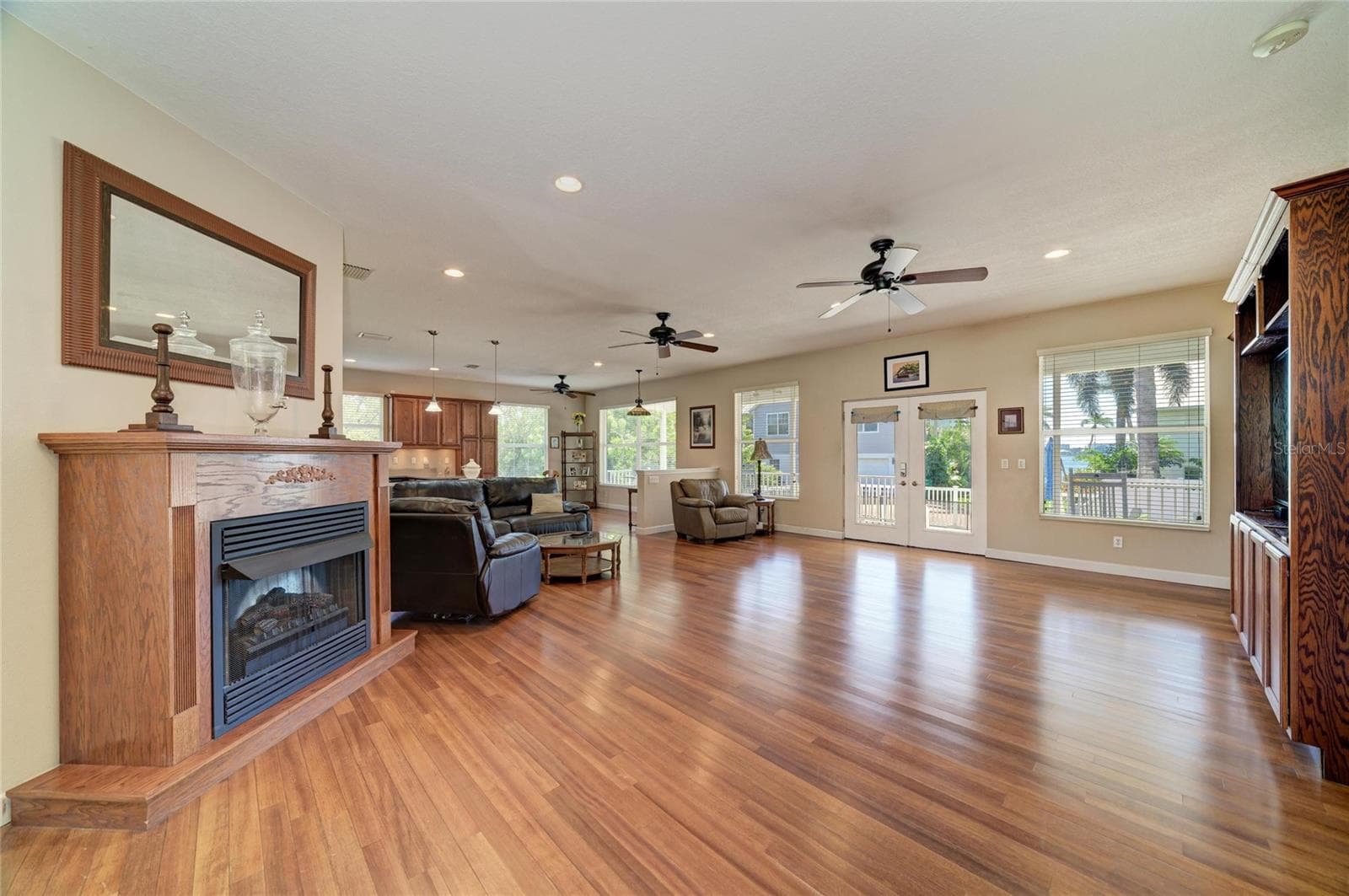 Single Family Residence at 310 13TH AVE W, PALMETTO, photo 14 of 69