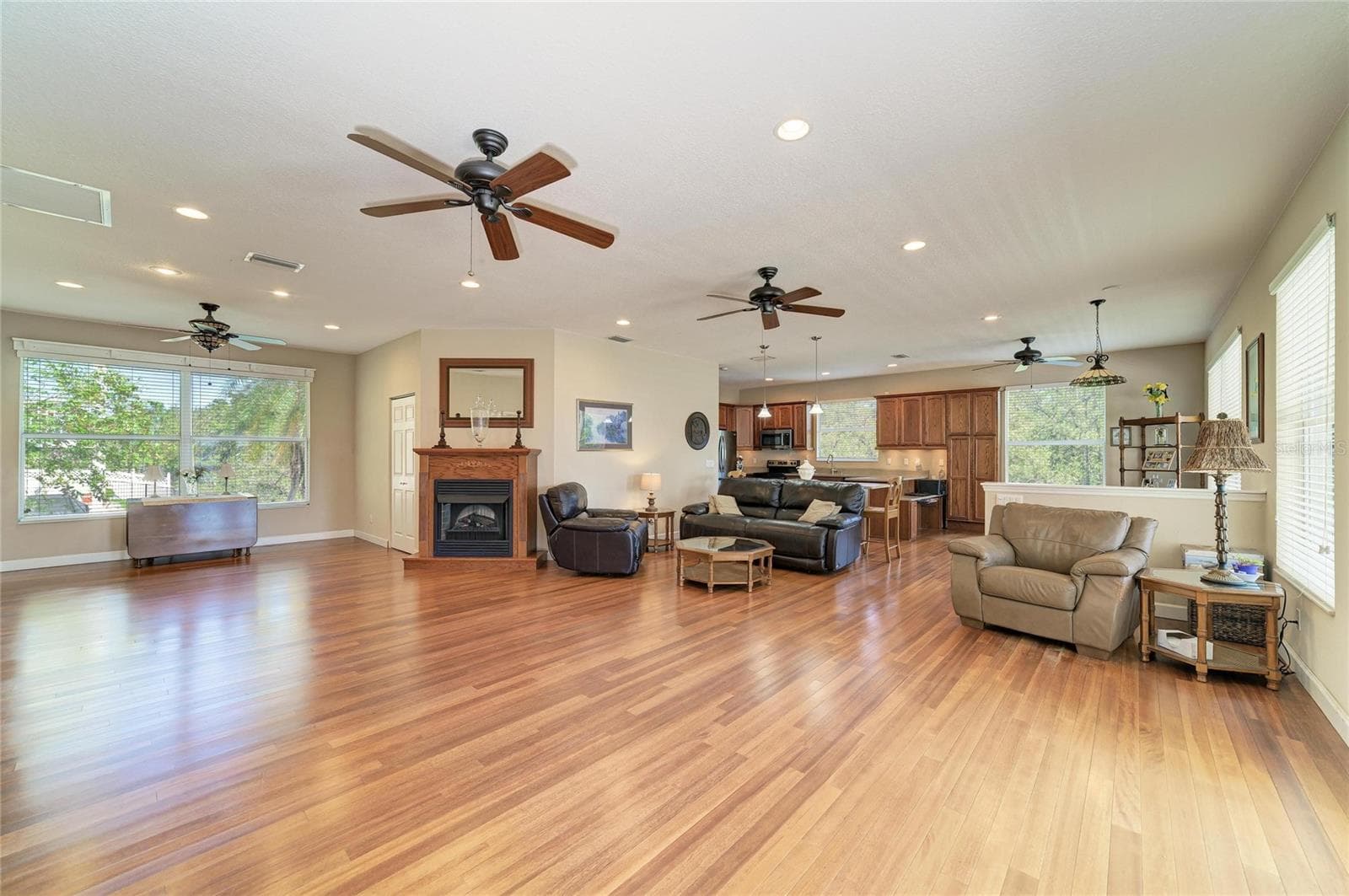 Single Family Residence at 310 13TH AVE W, PALMETTO, photo 17 of 69