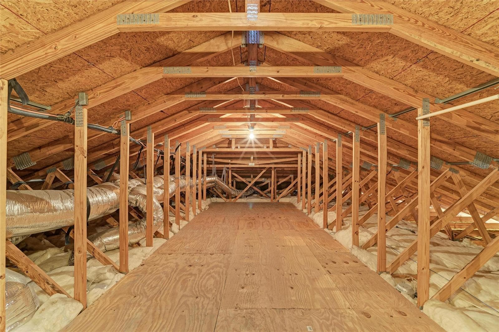 Walk in Attic - storage space+++ or ?? - 310 13TH AVE W, PALMETTO