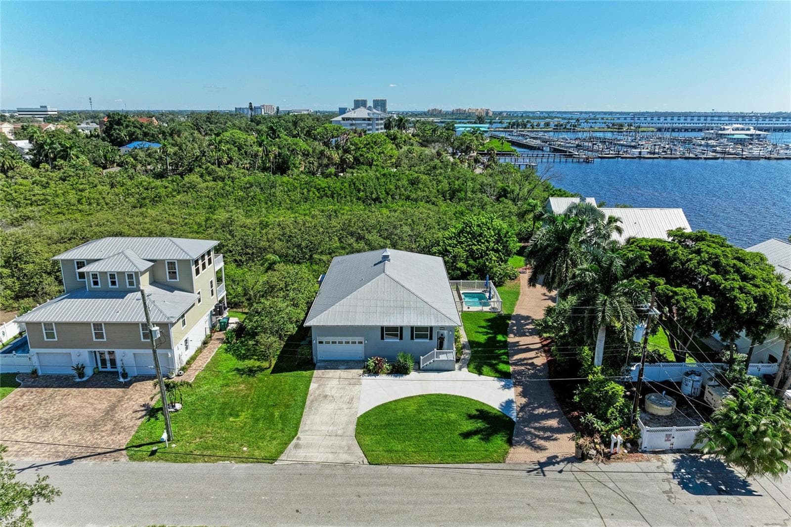 Single Family Residence at 310 13TH AVE W, PALMETTO, photo 61 of 69