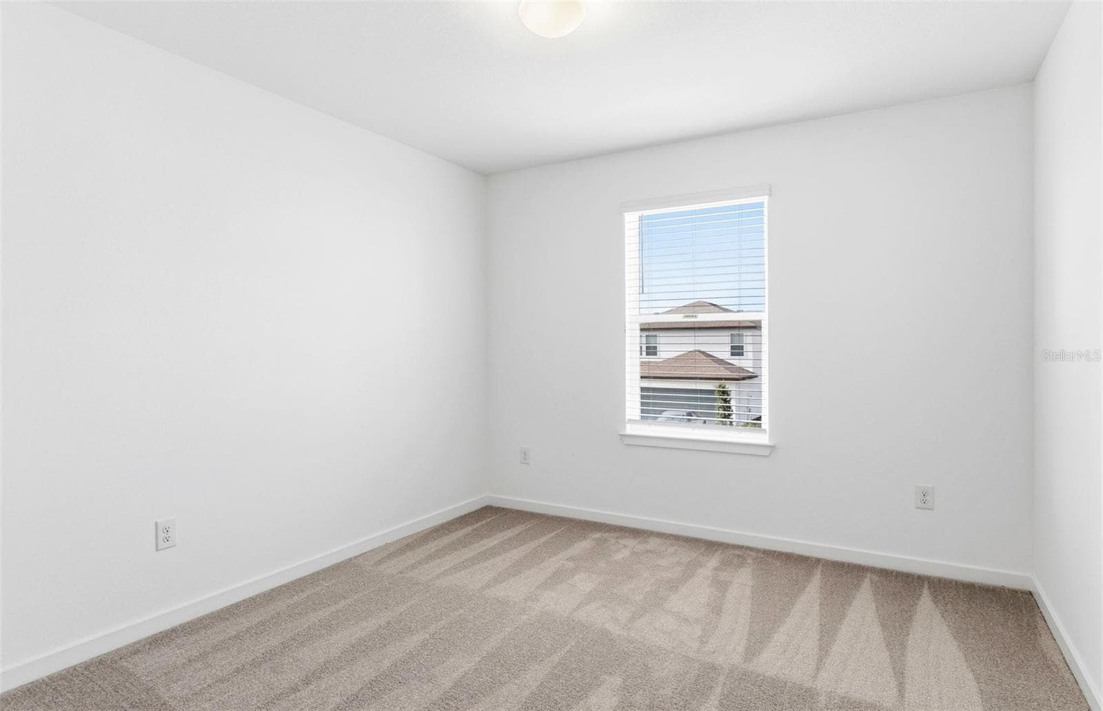 Model Representation - 10426 HIDDEN BANKS GLN, PARRISH