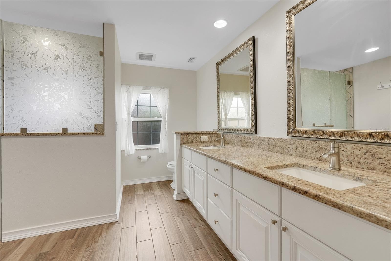 Single Family Residence at 8110 CASTINANGO STREET, ORLANDO, photo 16 of 36