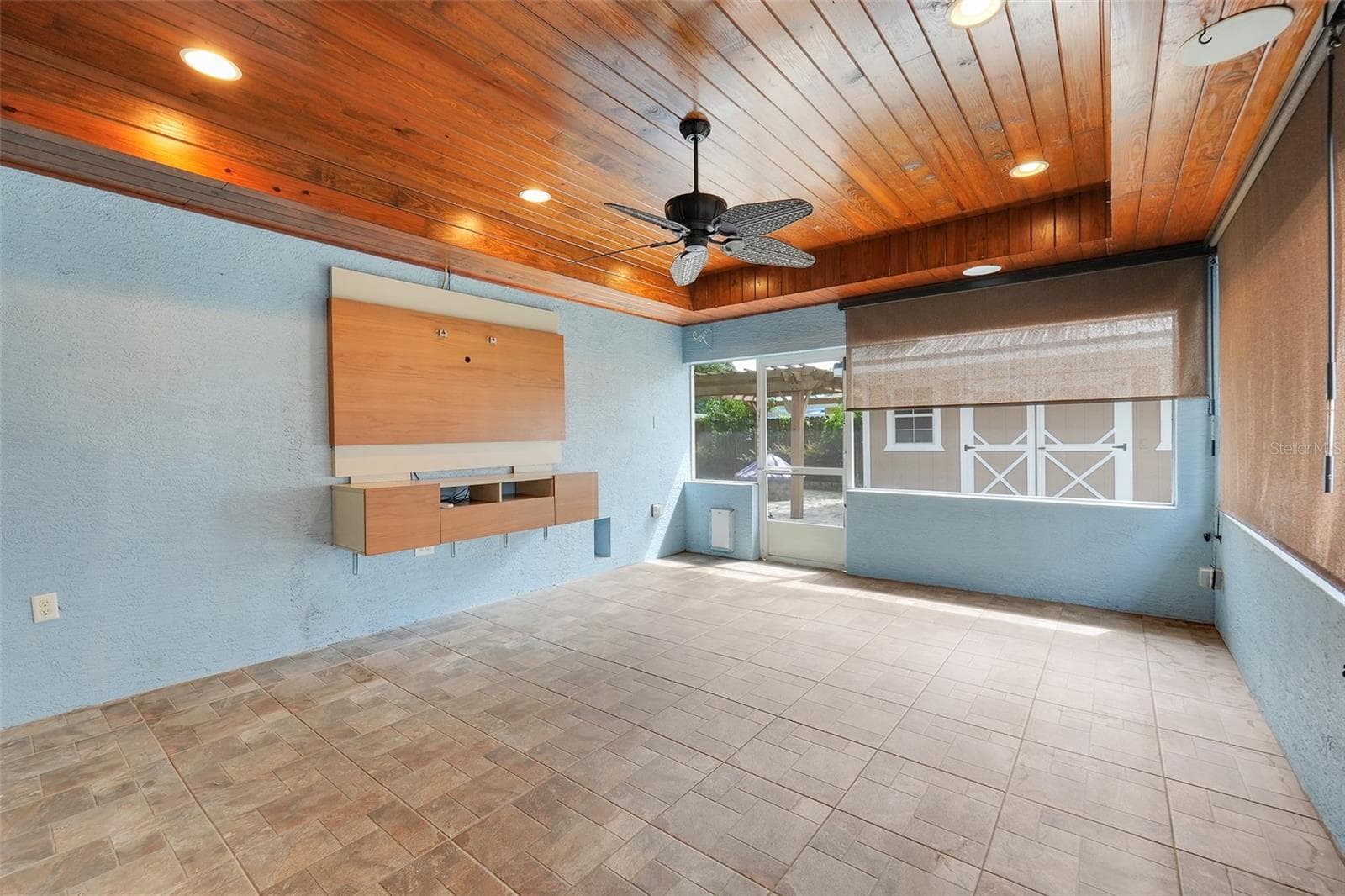 Single Family Residence at 8110 CASTINANGO STREET, ORLANDO, photo 24 of 36