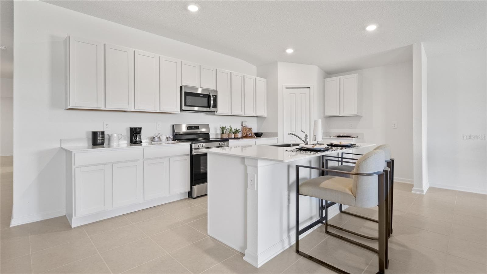 Single Family Residence at 1946 PINE MEADOWS GOLFCOURSE RD, EUSTIS, photo 2 of 20