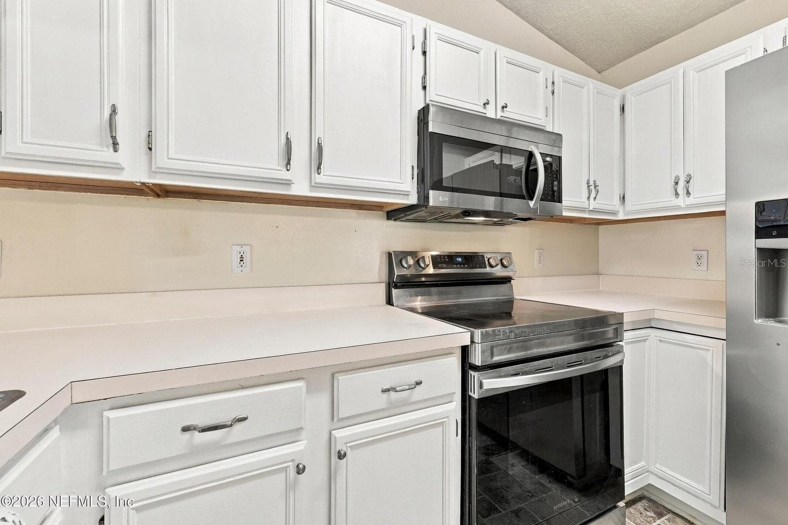 Kitchen - 4926 GARDEN MOSS CIR S, JACKSONVILLE