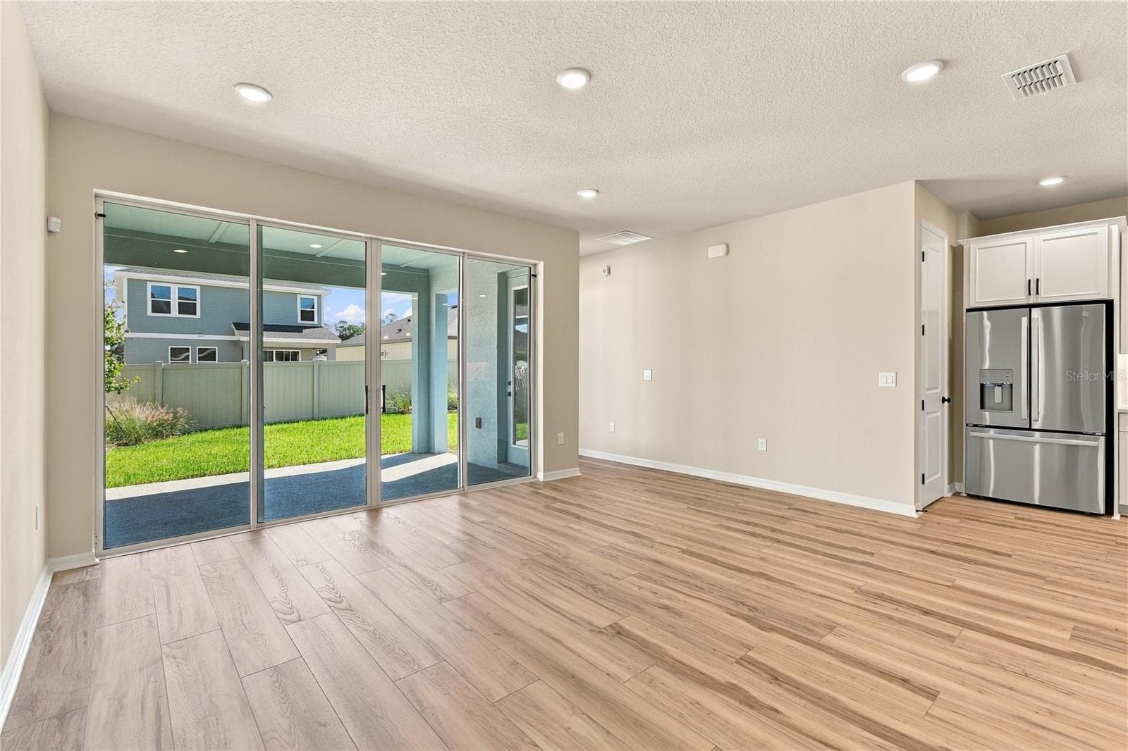 Family Room - 5825 NATIVE OAK ST, MOUNT DORA