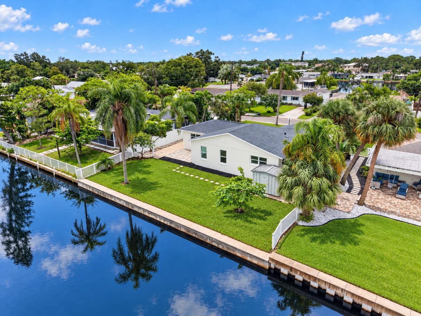 Single Family Residence at 223 94TH AVE NE, ST PETERSBURG, photo 4 of 40