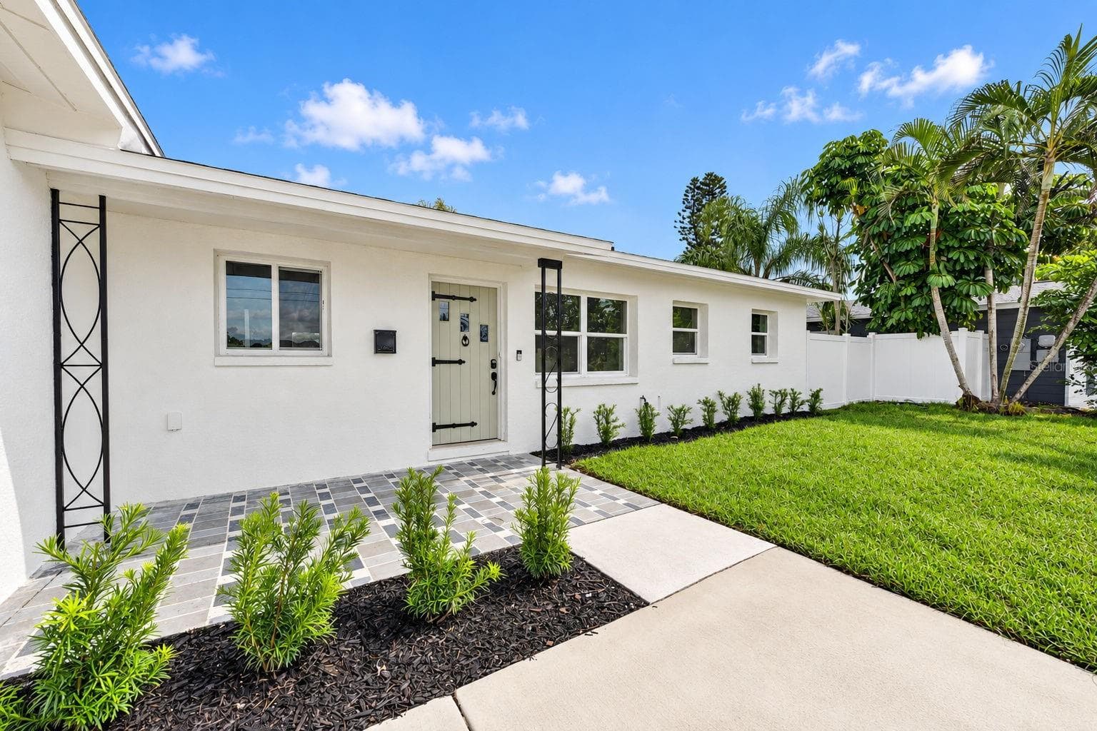 Single Family Residence at 223 94TH AVE NE, ST PETERSBURG, photo 6 of 40