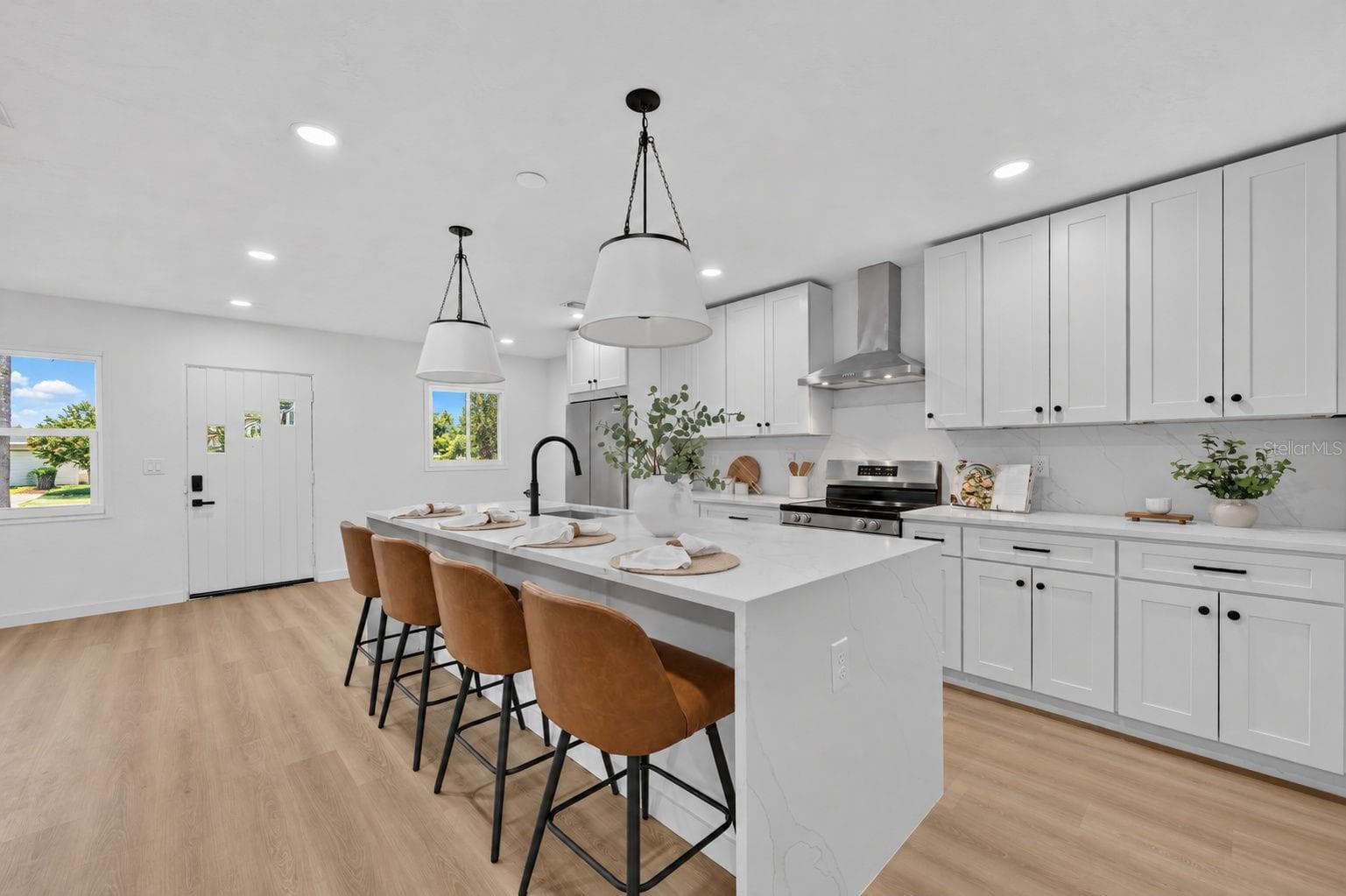 Single Family Residence at 223 94TH AVE NE, ST PETERSBURG, photo 13 of 40