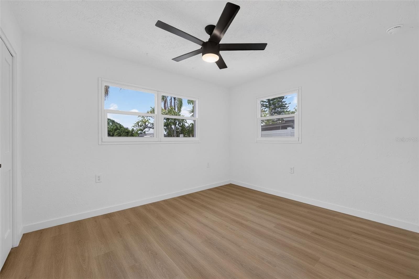 Single Family Residence at 223 94TH AVE NE, ST PETERSBURG, photo 27 of 40