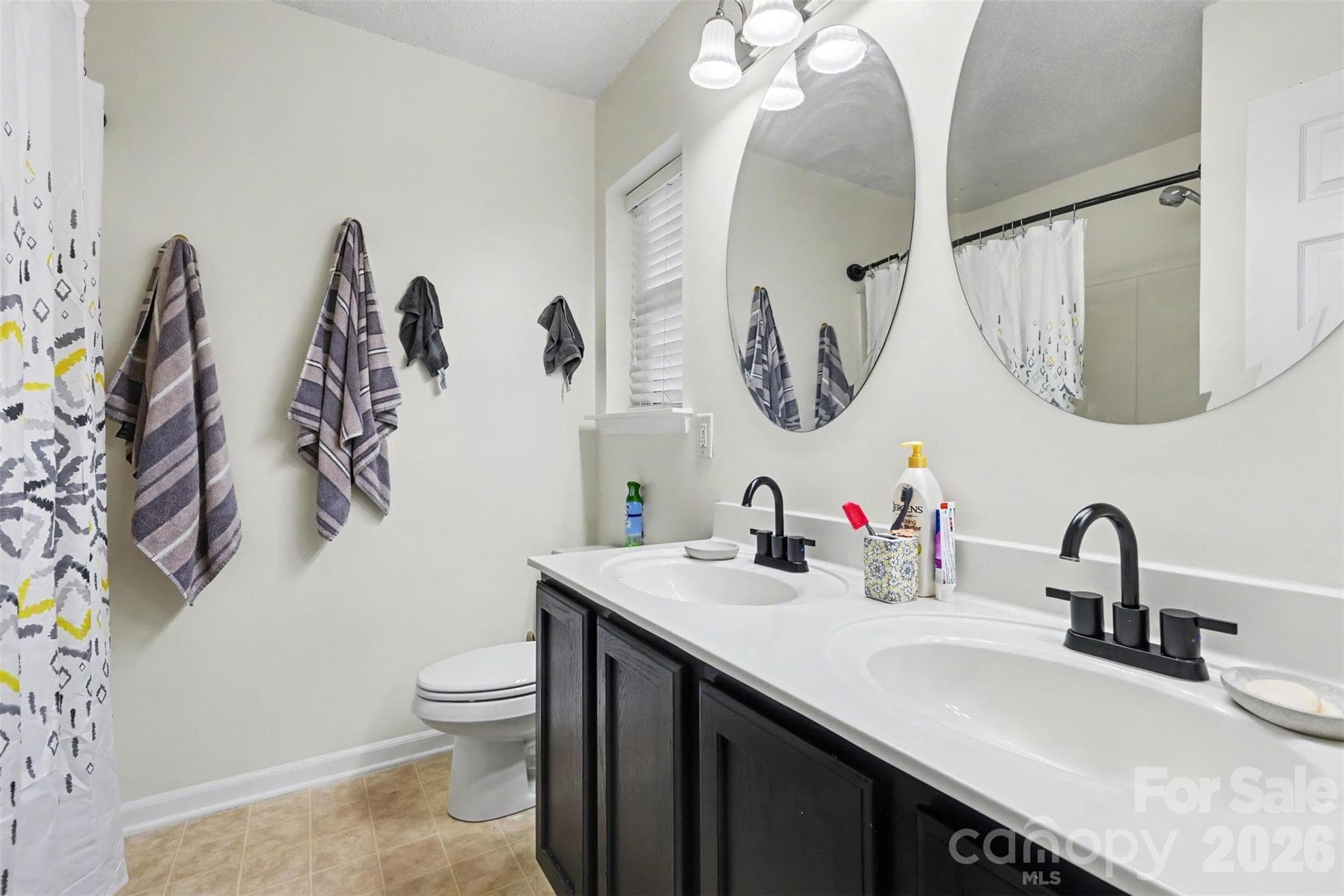 Townhouse at 7106 Bidford Court, Lancaster, photo 15 of 23