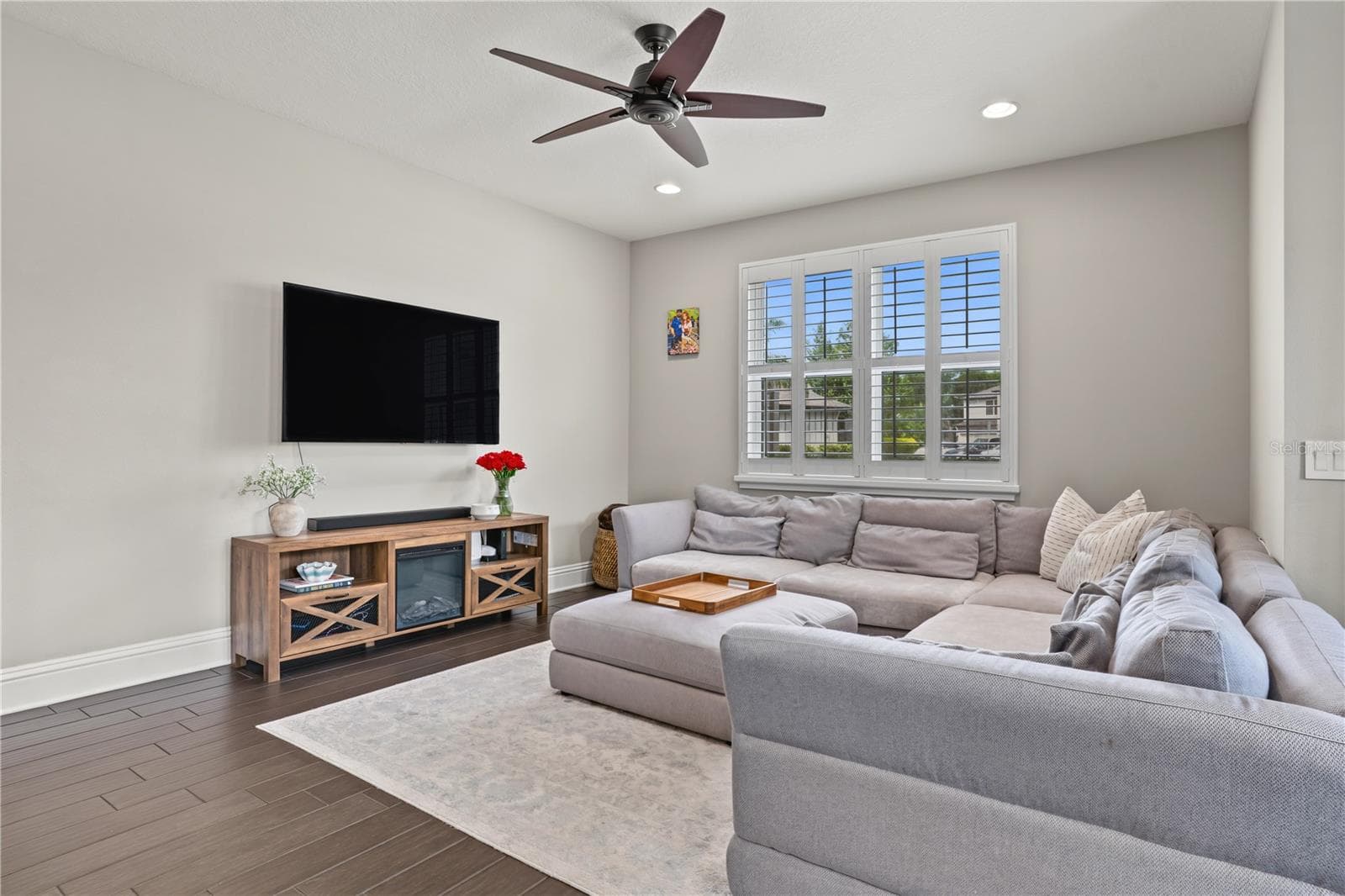 Townhouse at 2430 GOLDEN PASTURE CIR, CLEARWATER, photo 5 of 47