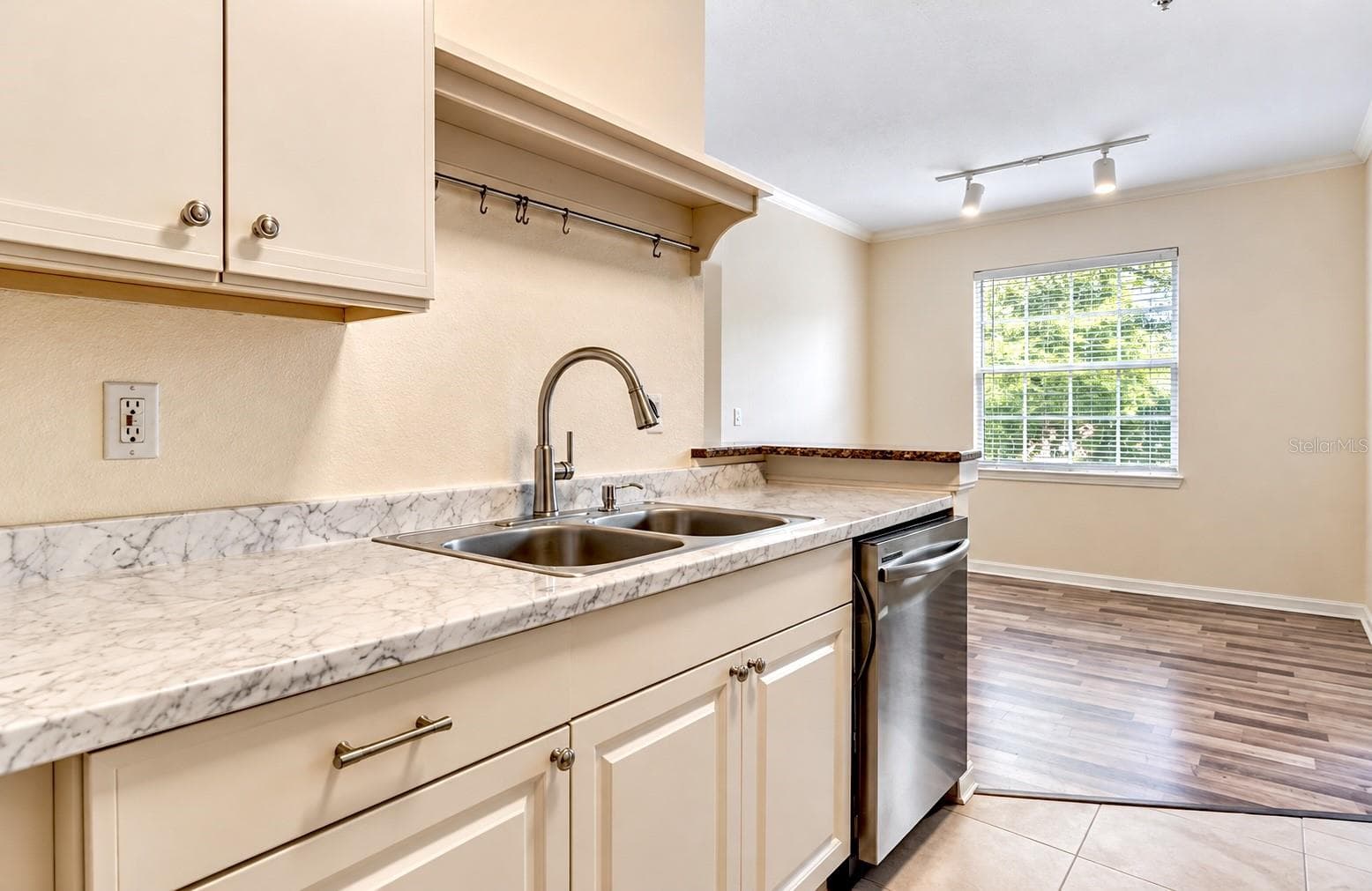 Kitchen / Dining Room - 2558 ROBERT TRENT JONES DR #1434, ORLANDO