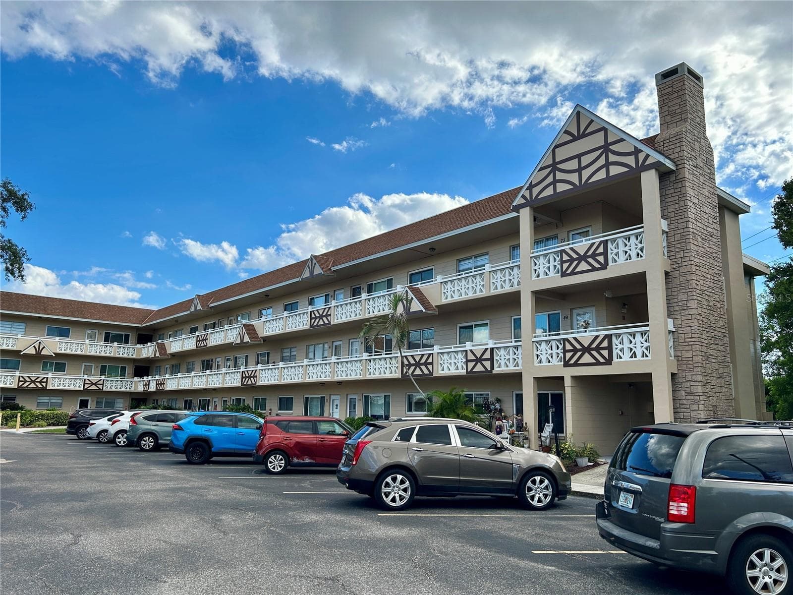 2311 BRISBANE ST #23