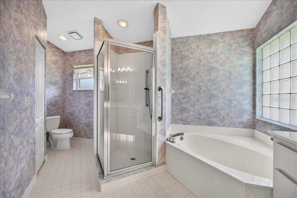 Single Family Residence at 4 KATRINAS DR, ORMOND BEACH, photo 14 of 38