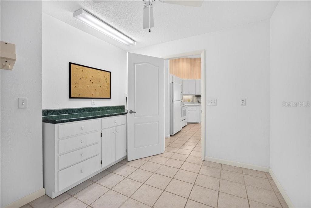 Single Family Residence at 4 KATRINAS DR, ORMOND BEACH, photo 23 of 38