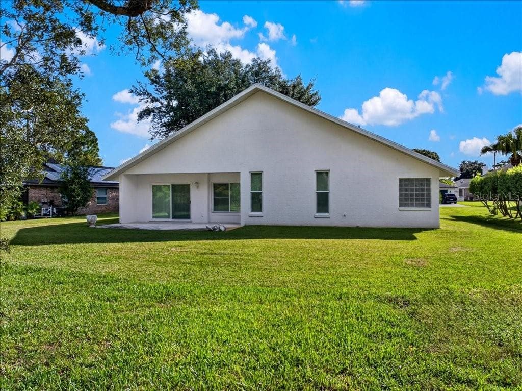 Single Family Residence at 4 KATRINAS DR, ORMOND BEACH, photo 32 of 38