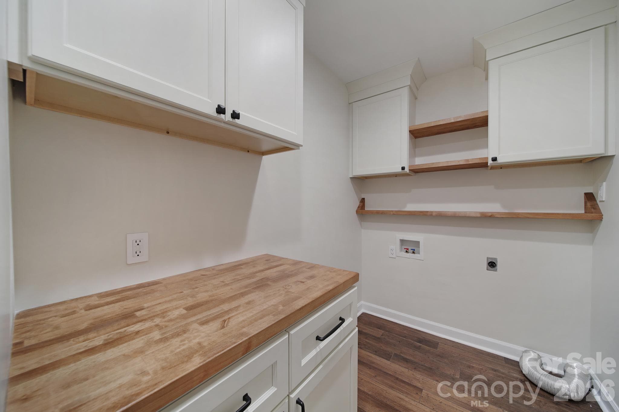 Single Family Residence at 3007 Dewitt Court NW, Concord, photo 25 of 48