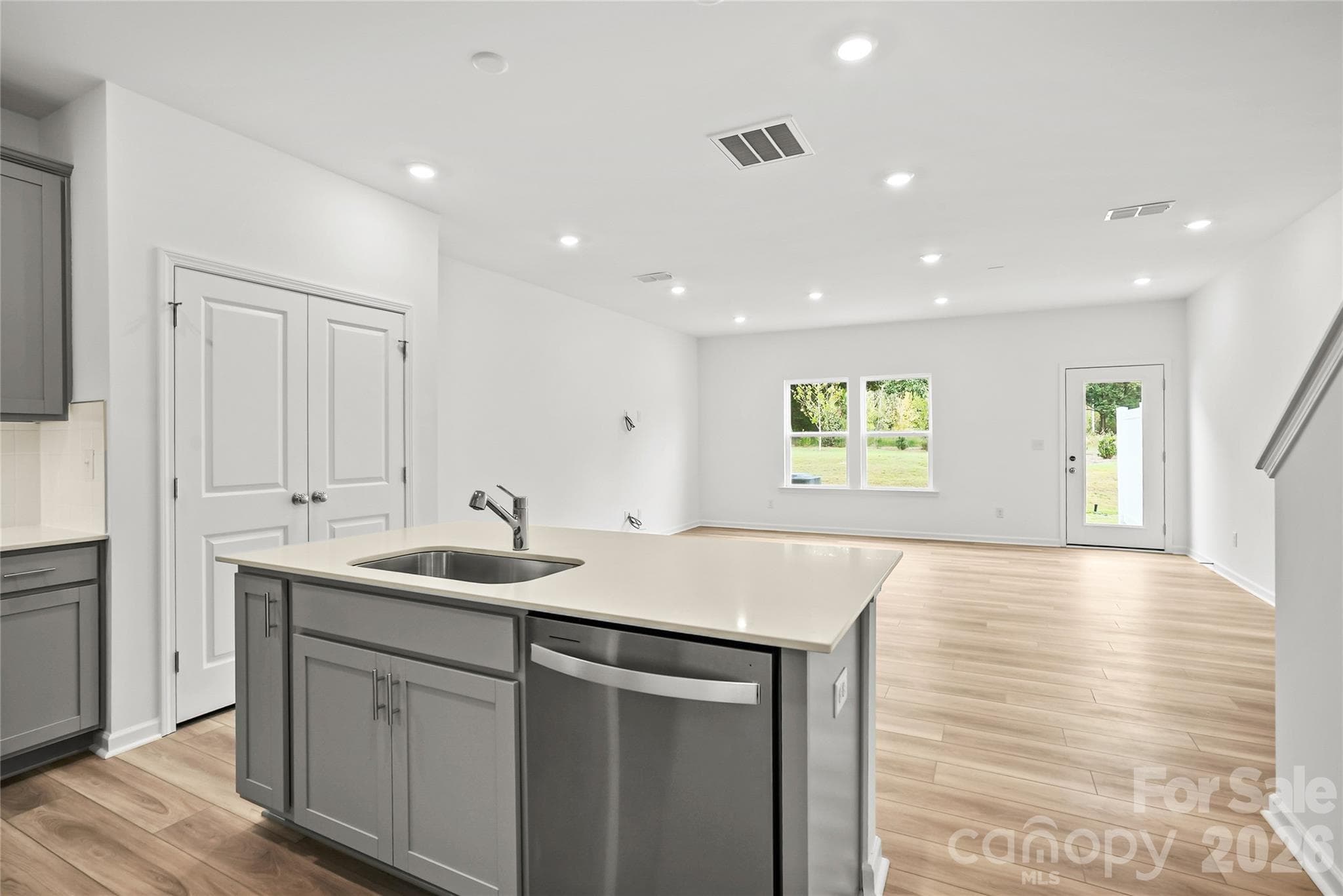 Townhouse at 14054 Steller Street, Charlotte, photo 8 of 32