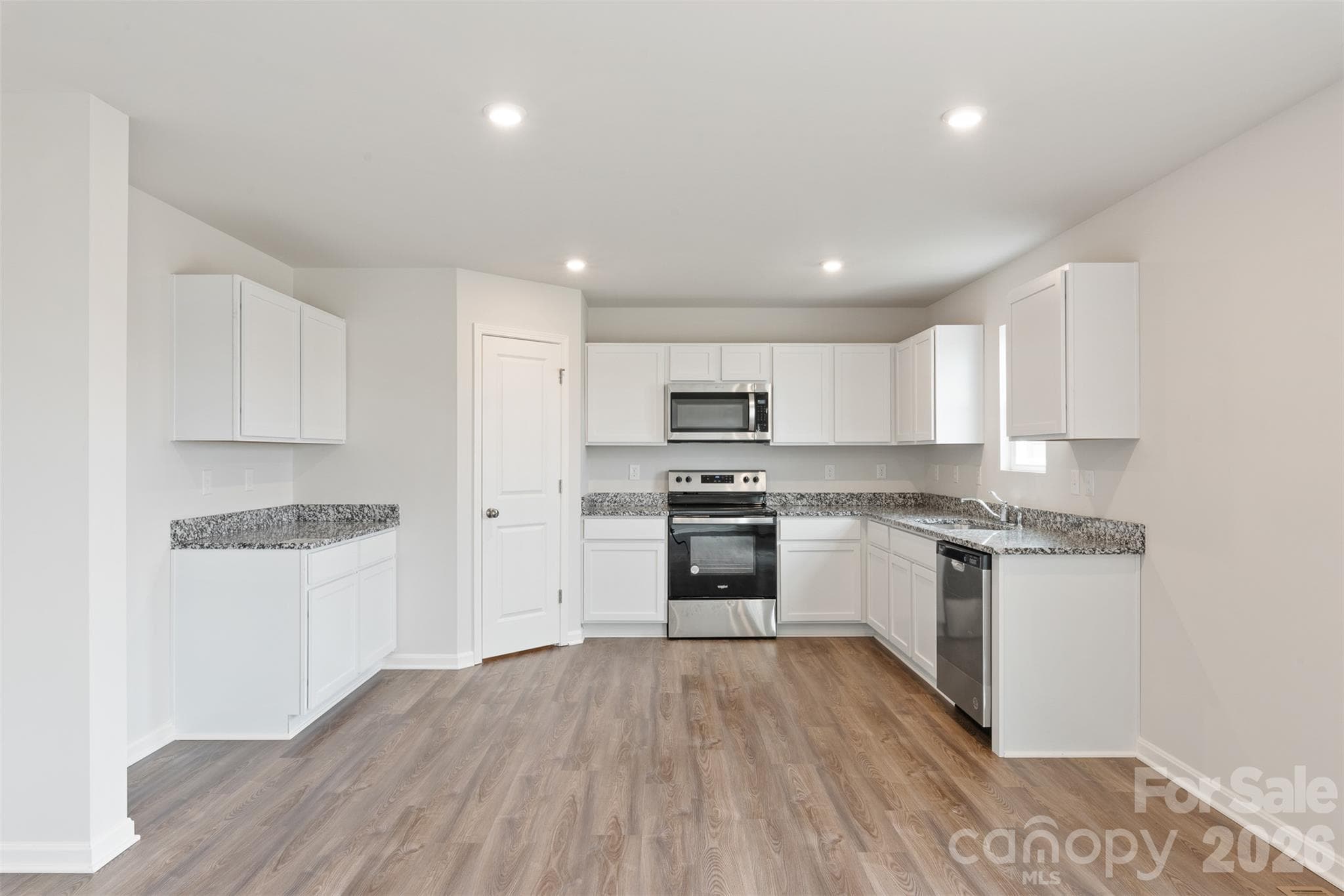 Single Family Residence at 121 Russet Road, Union, photo 11 of 29