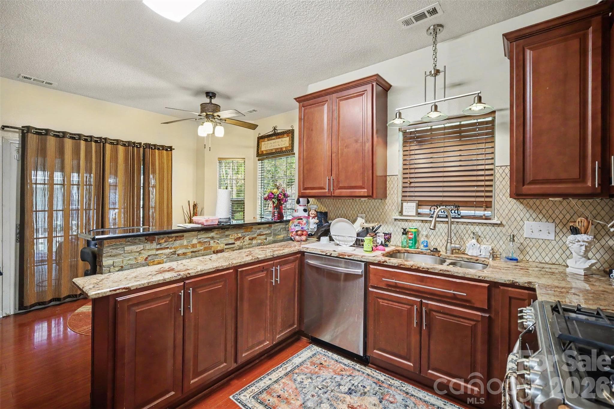 Single Family Residence at 11410 Hunters Landing Drive, Charlotte, photo 14 of 30
