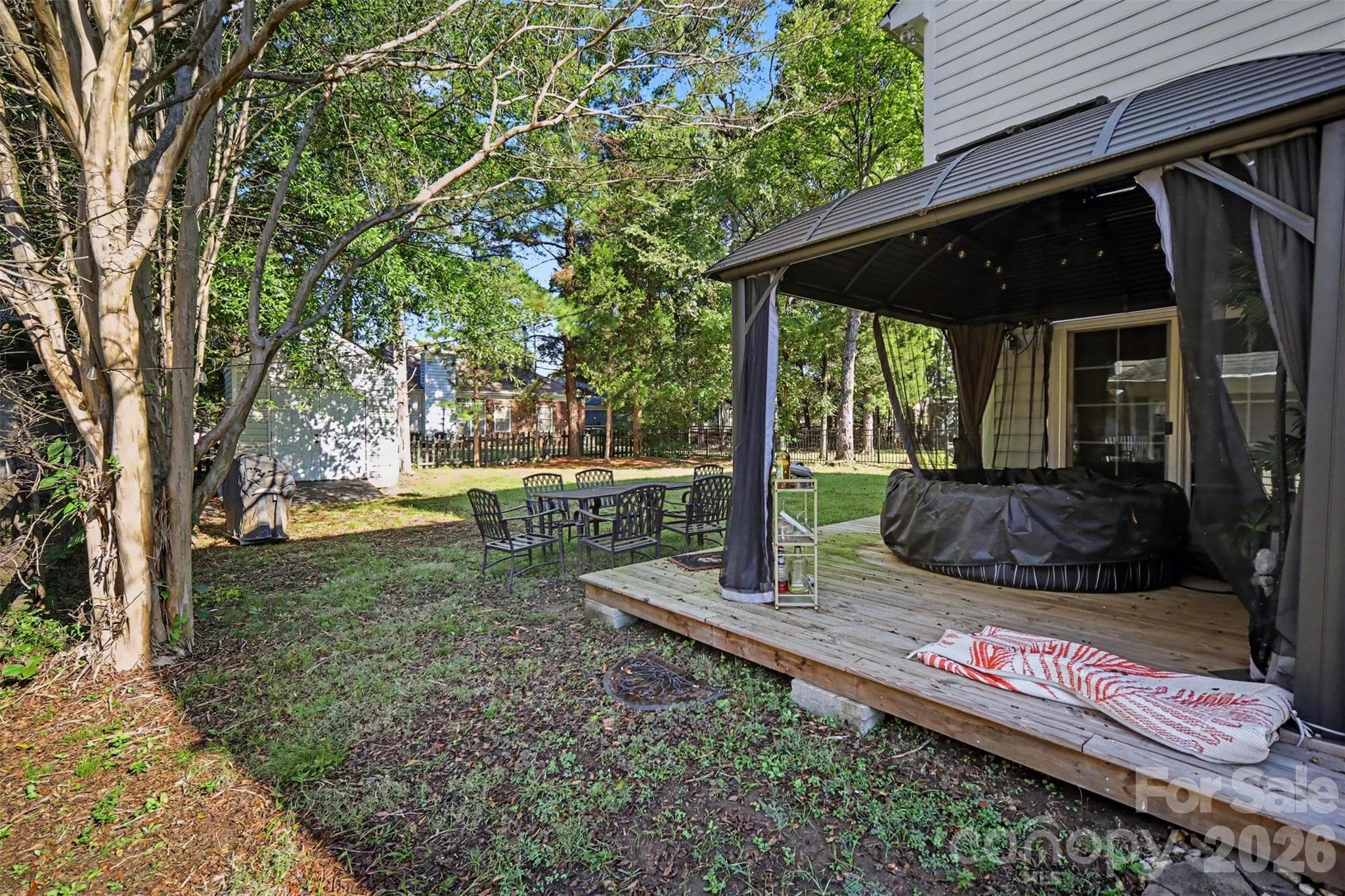 Single Family Residence at 11410 Hunters Landing Drive, Charlotte, photo 25 of 30