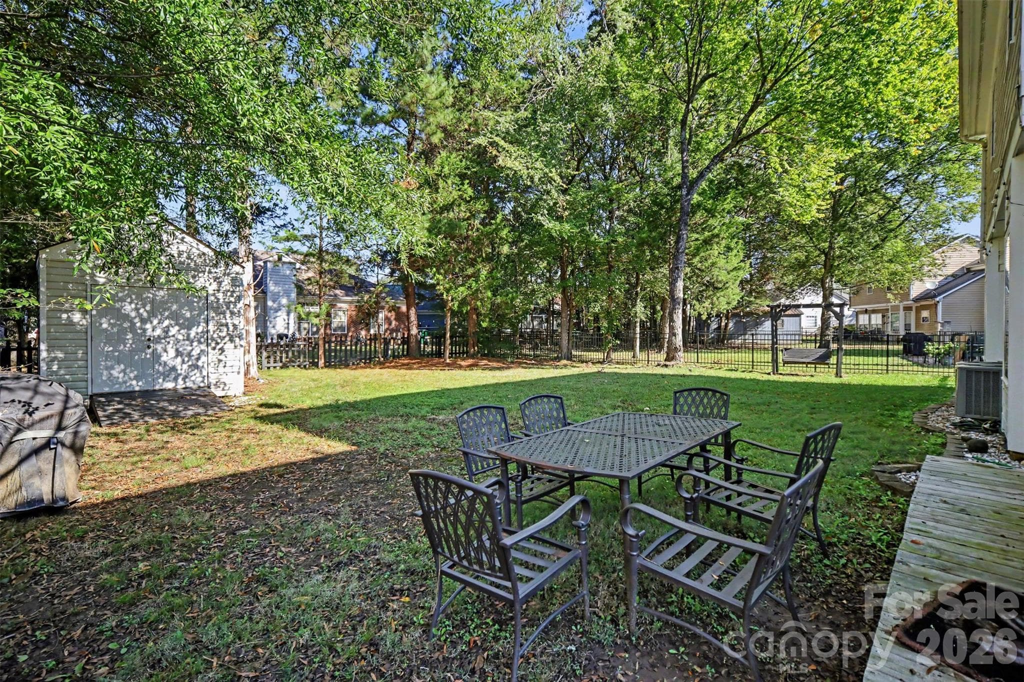 Single Family Residence at 11410 Hunters Landing Drive, Charlotte, photo 26 of 30