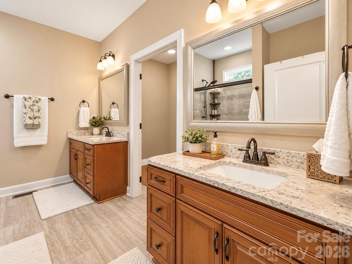 Single Family Residence at 2072 Old Ferry Lane, Lancaster, photo 22 of 45