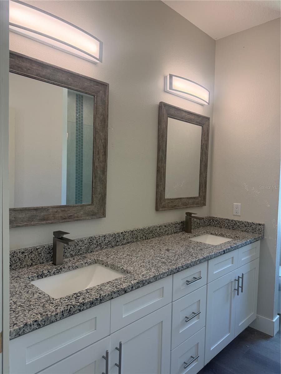 Master bath - 34281 MANUEL ST, WEBSTER