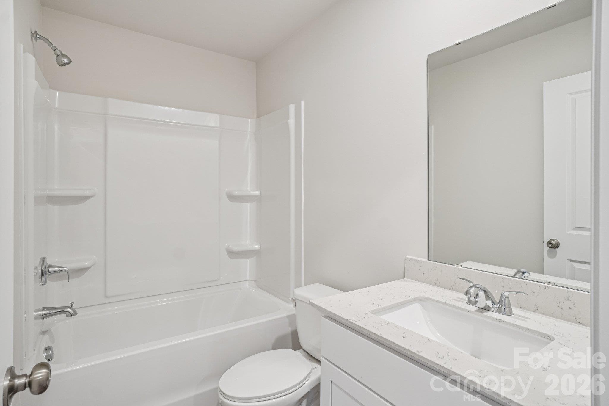 Single Family Residence at 924 Kinnerton Trail, Spartanburg, photo 4 of 24