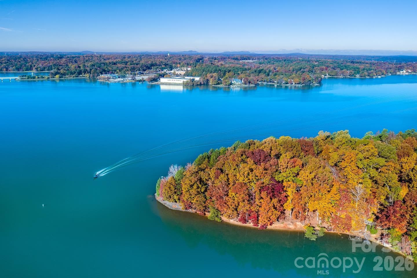 Spend your weekends boating around Lake Wylie -- just 5 minutes away. - 102 Roxie Lane, Belmont