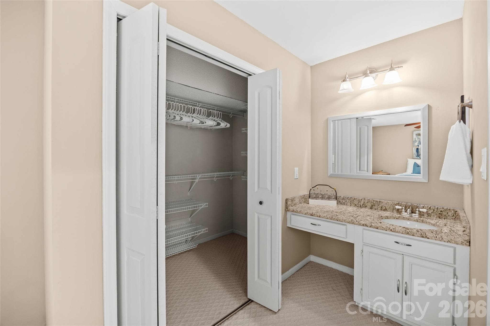 Single Family Residence at 2916 Winghaven Lane, Charlotte, photo 20 of 33