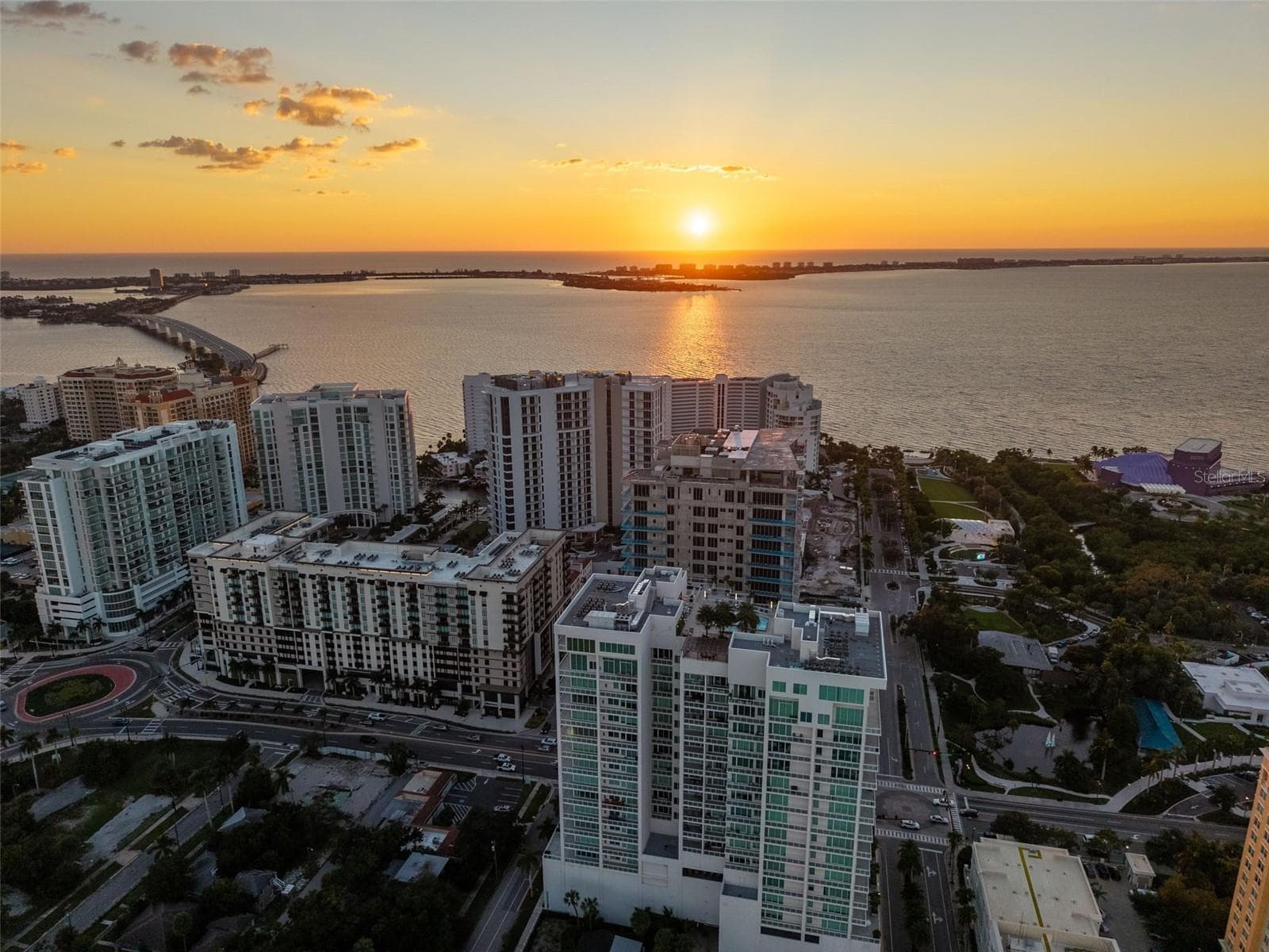 Downtown Sarasota Bay Sunsets - 540 N TAMIAMI TRL #1604, SARASOTA