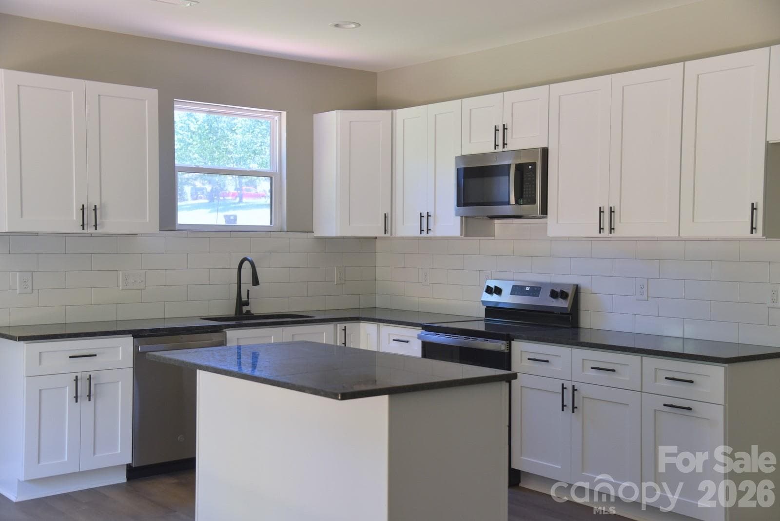 Single Family Residence at 1134 Lyndsey Brooke Court, Lincolnton, photo 8 of 42
