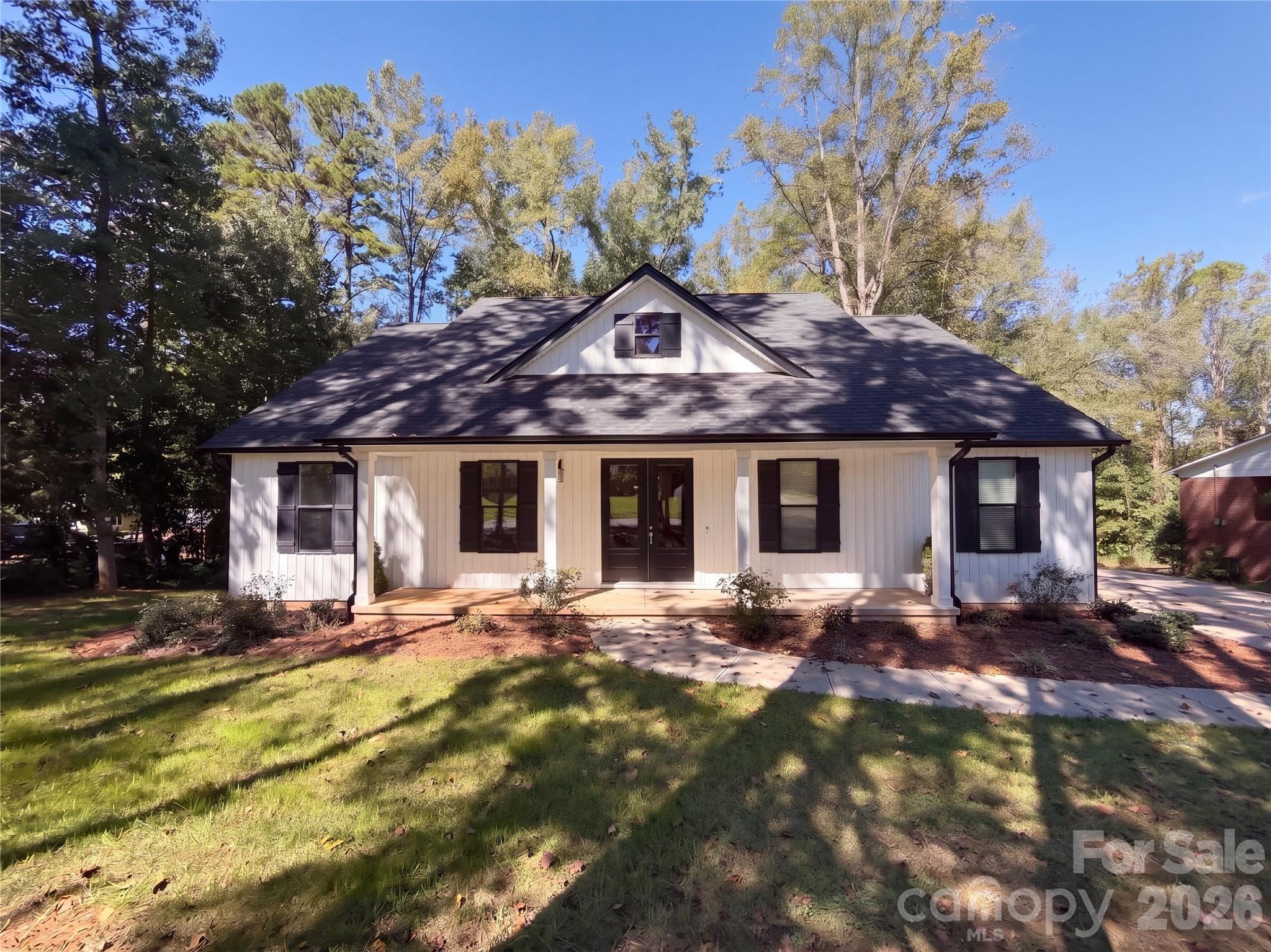 8807 Crestwood Drive