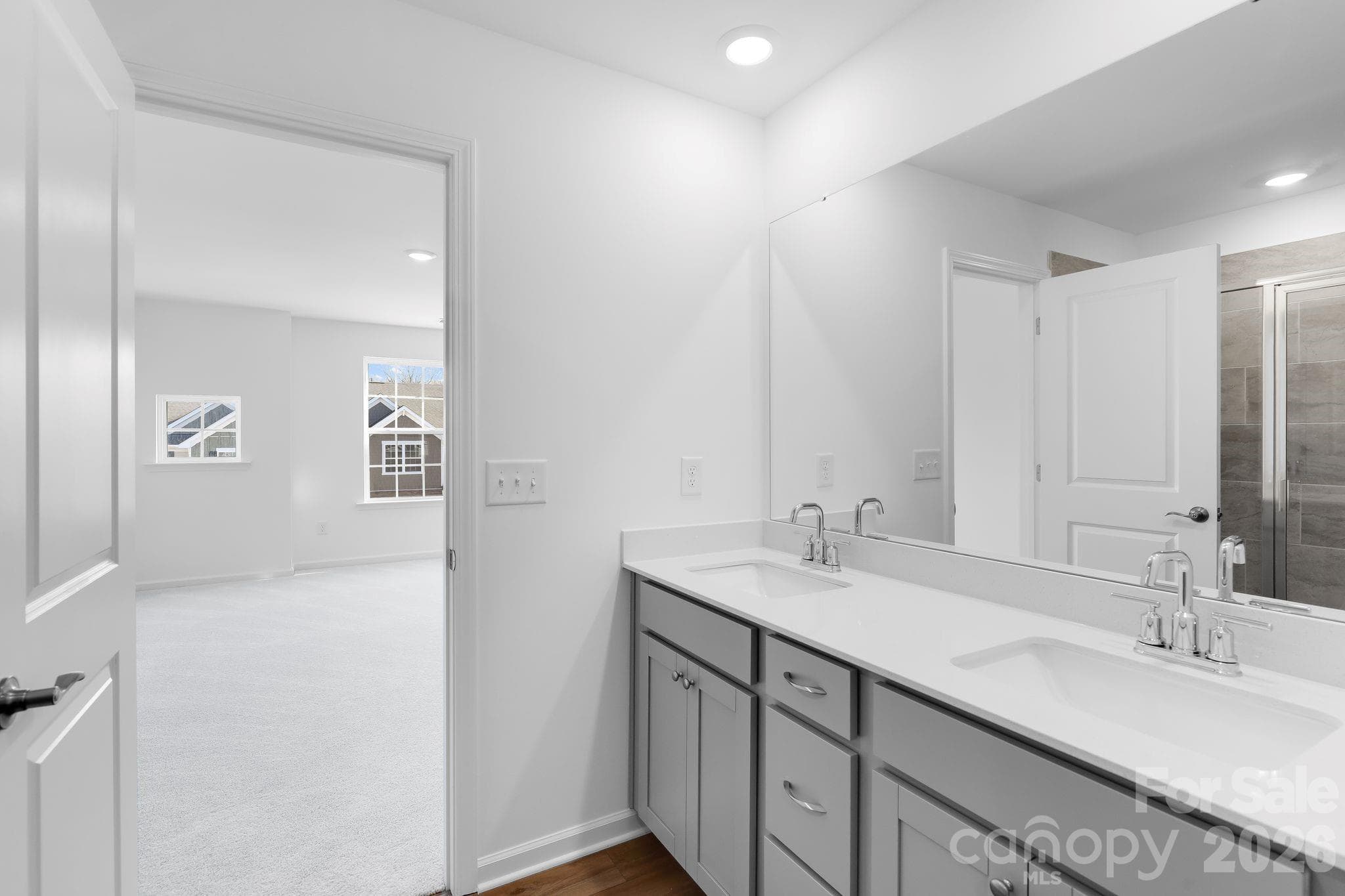 Photo is representational - 646 Sparano Loop, York