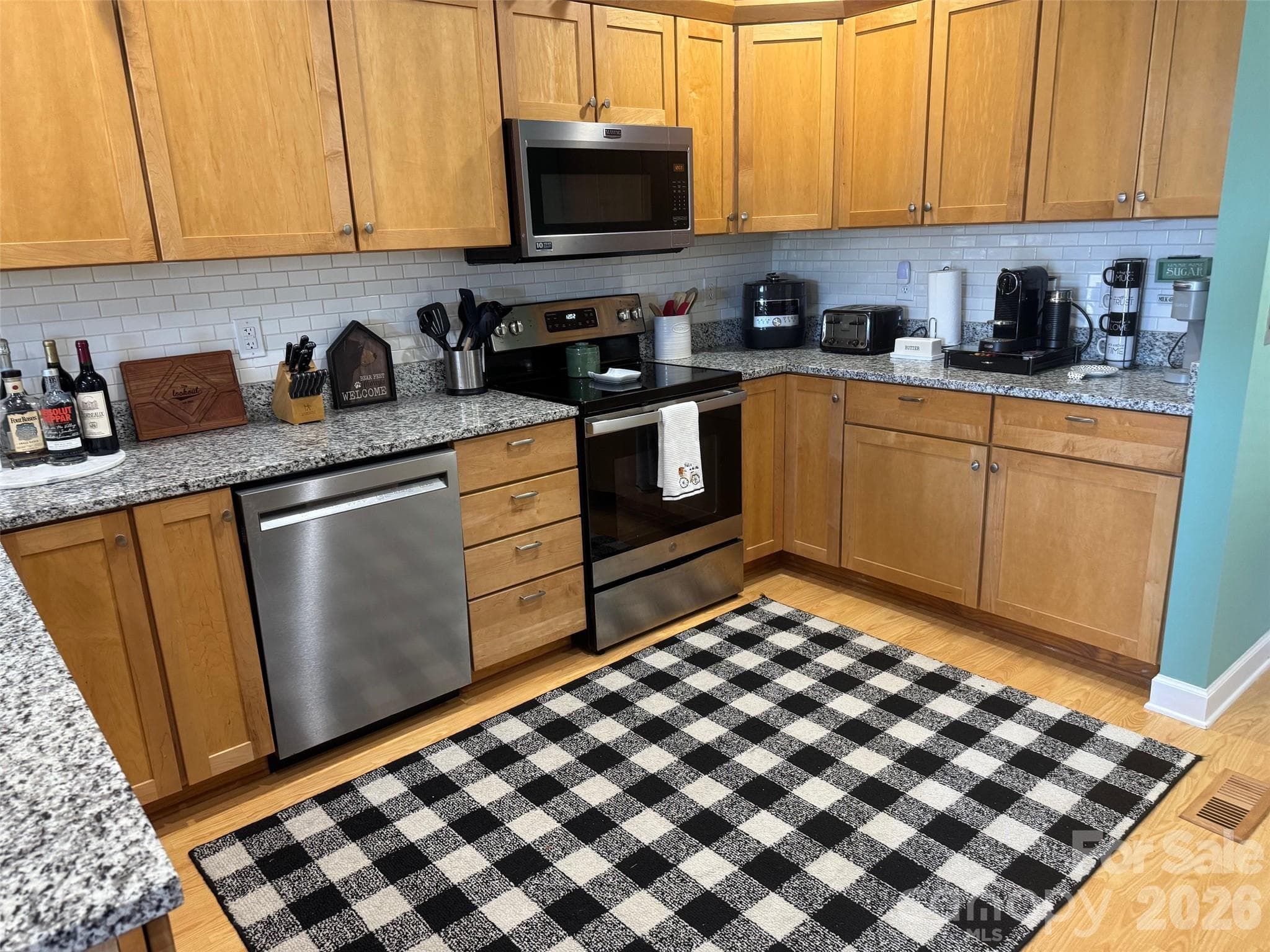Townhouse at 927 Henry Dingus Way, Maggie Valley, photo 16 of 27