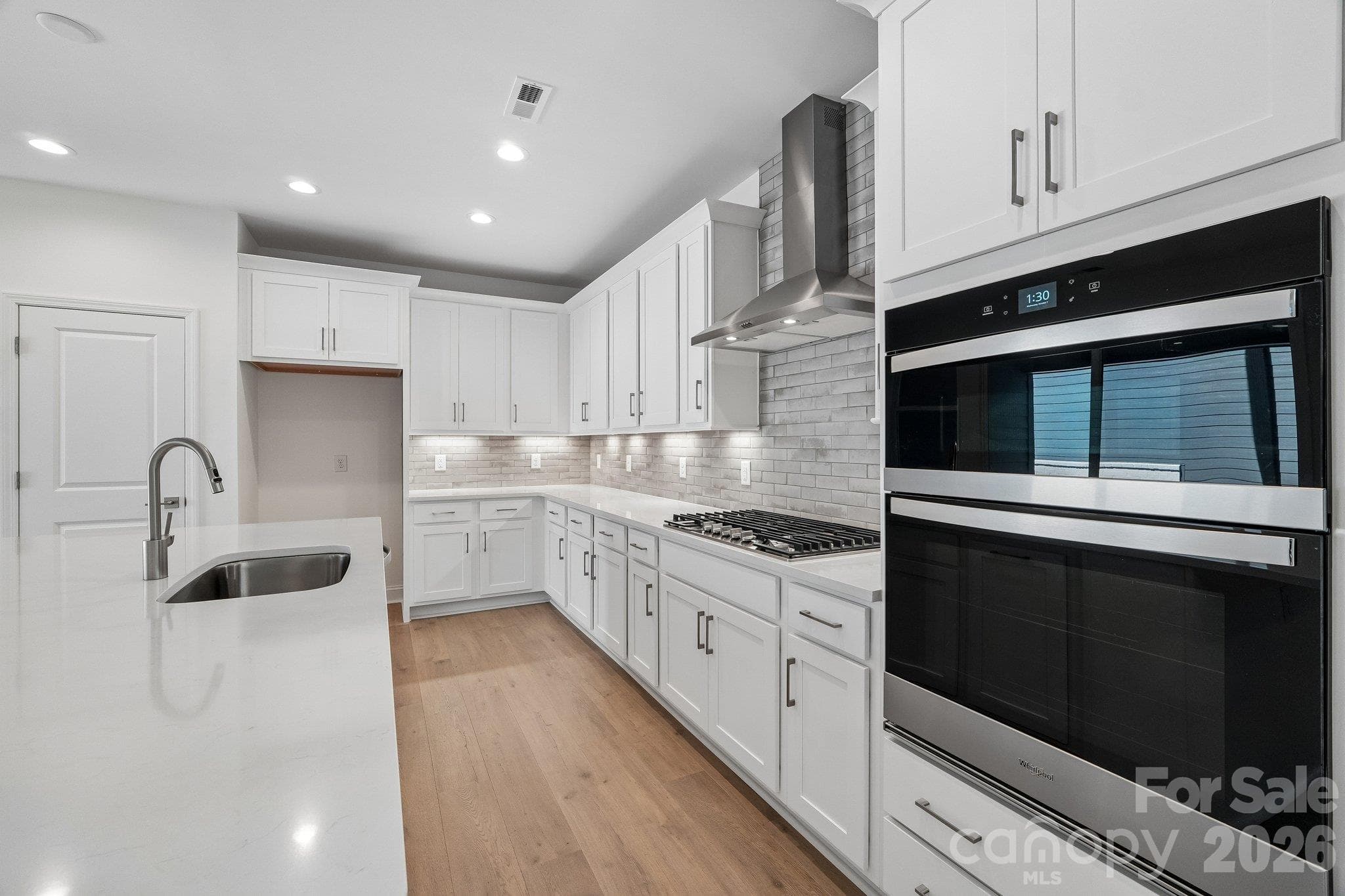Appliances - 15625 Northcross Drive, Huntersville