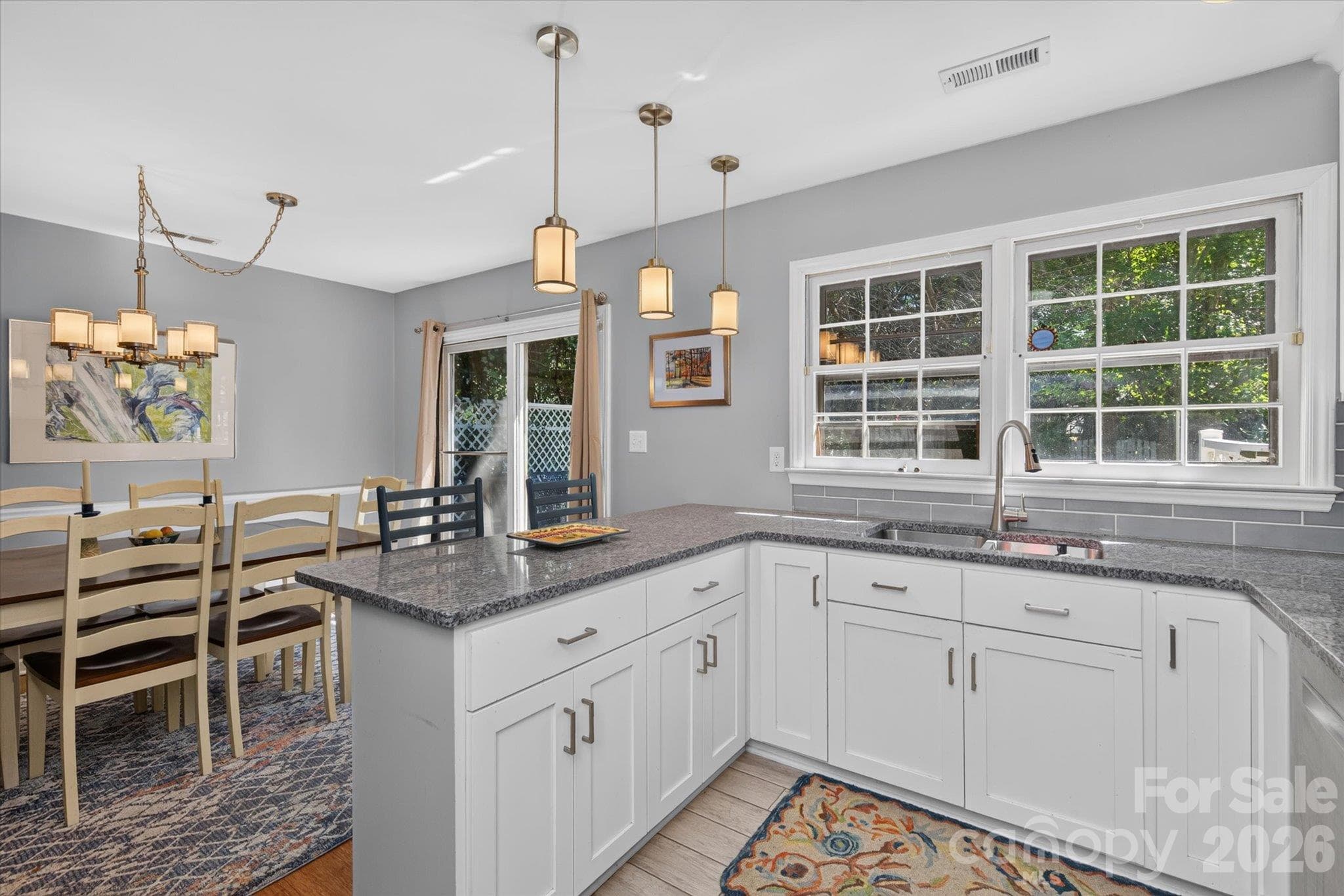 Single Family Residence at 2400 Turnberry Lane, Charlotte, photo 8 of 21