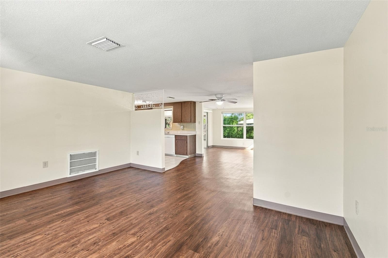 Single Family Residence at 7917 MIMOSA DR, PORT RICHEY, photo 14 of 75